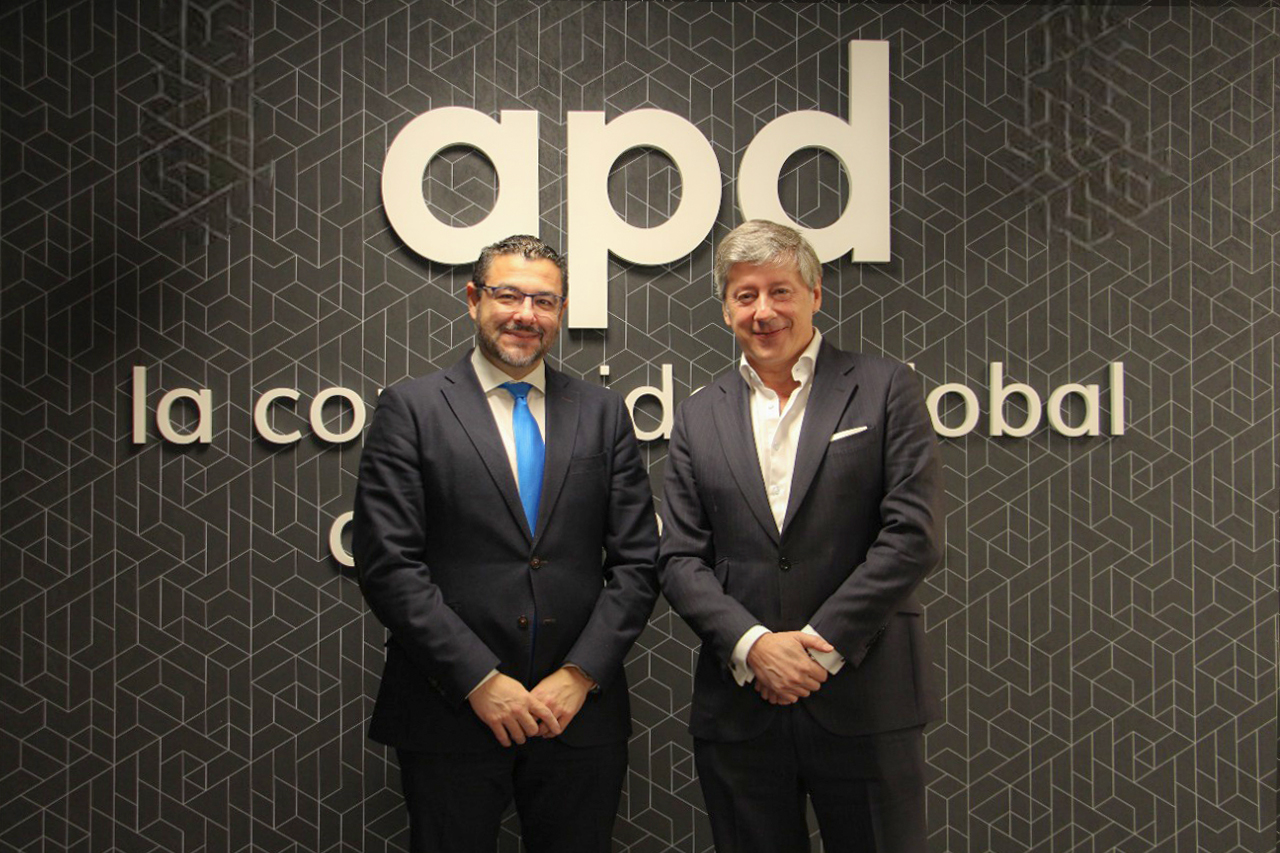 Firmamos alianza con APD para impulsar el conocimiento, la innovación y el desarrollo de blockchain en las empresas