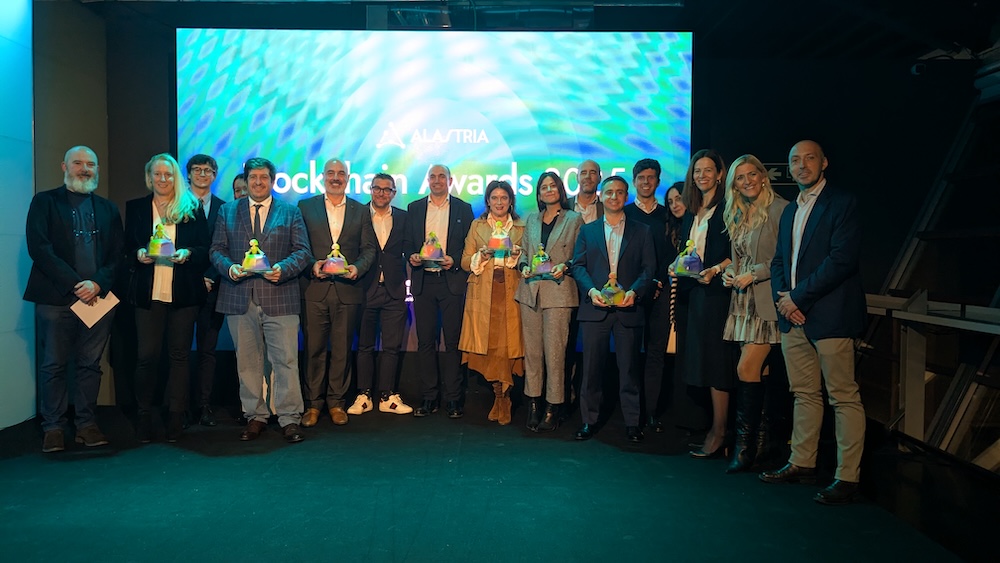 Fujitsu, Izertis, Prosegur Crypto, OpenBrick, Sercampo y FundingBox, ganadores de los ‘Blockchain Awards’ 2025